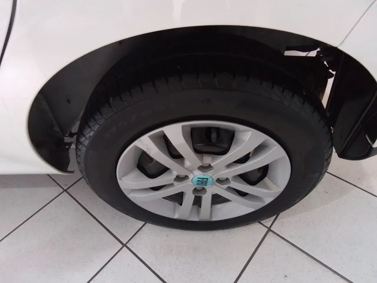 Fiat Argo Drive 1.0 Firefly 2024 - Foto 4