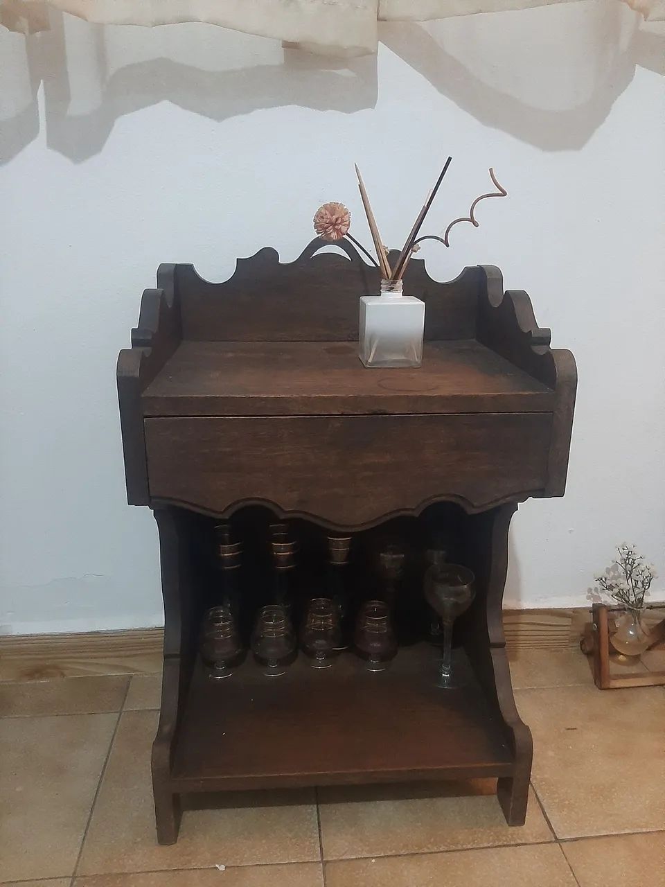 Peça antiga em madeira 