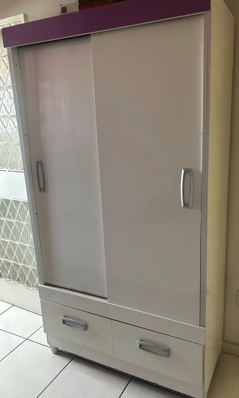 Guarda roupa solteiro 2 portas e 2 gavetas