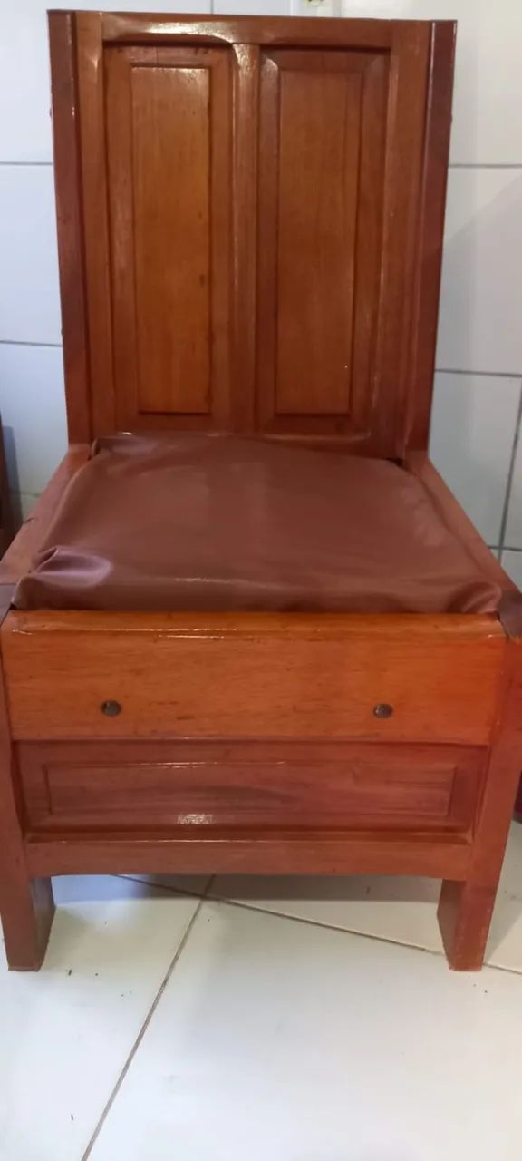 Sofa em madeira maciça preço de oportunidade - Foto 4