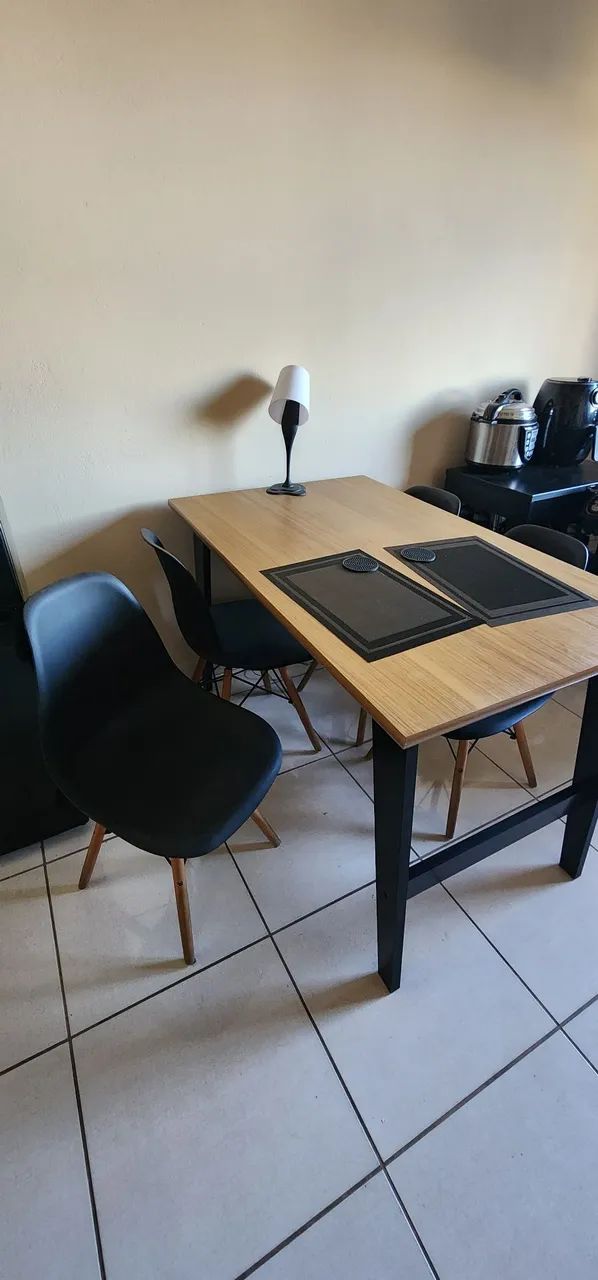 4 cadeiras eiffel / eames + mesa - Foto 2