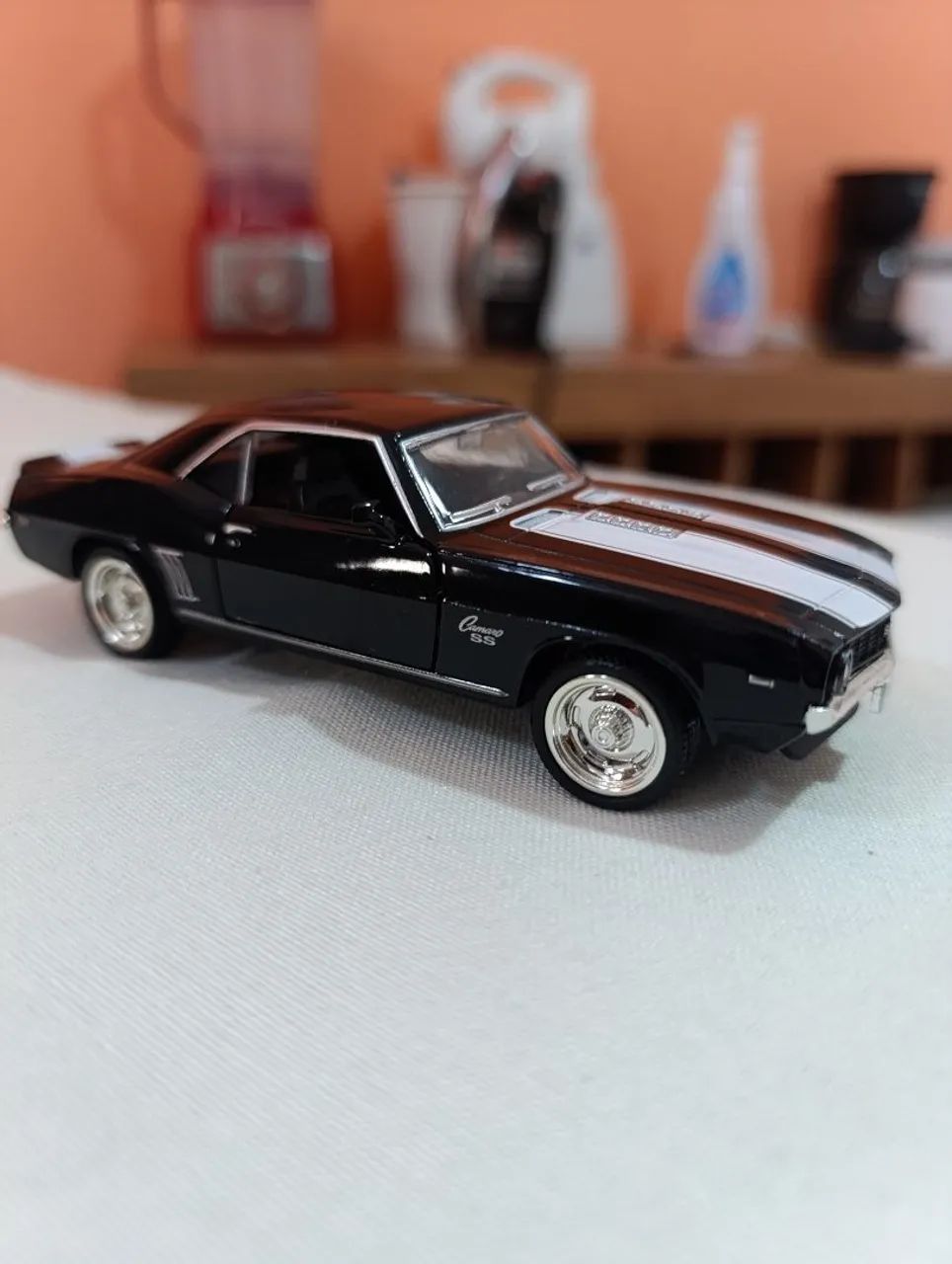 Miniatura metal ESCALADE e CAMARO SS - Foto 5