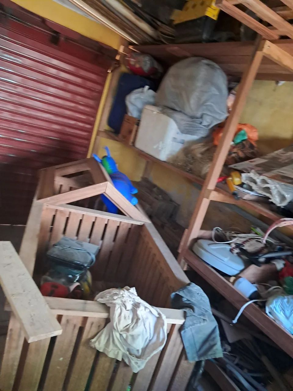 Vende uma casa. No bairro liberdade - Foto 3