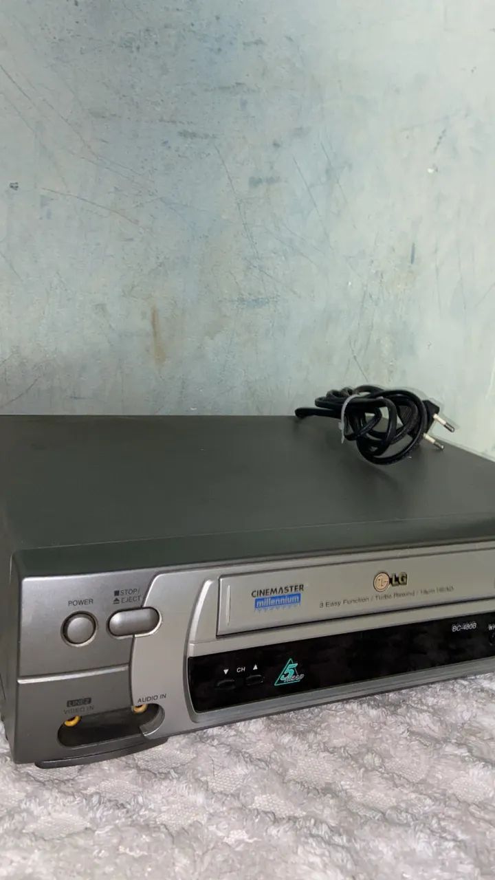 Vídeo Cassete Antigo LG - Foto 4