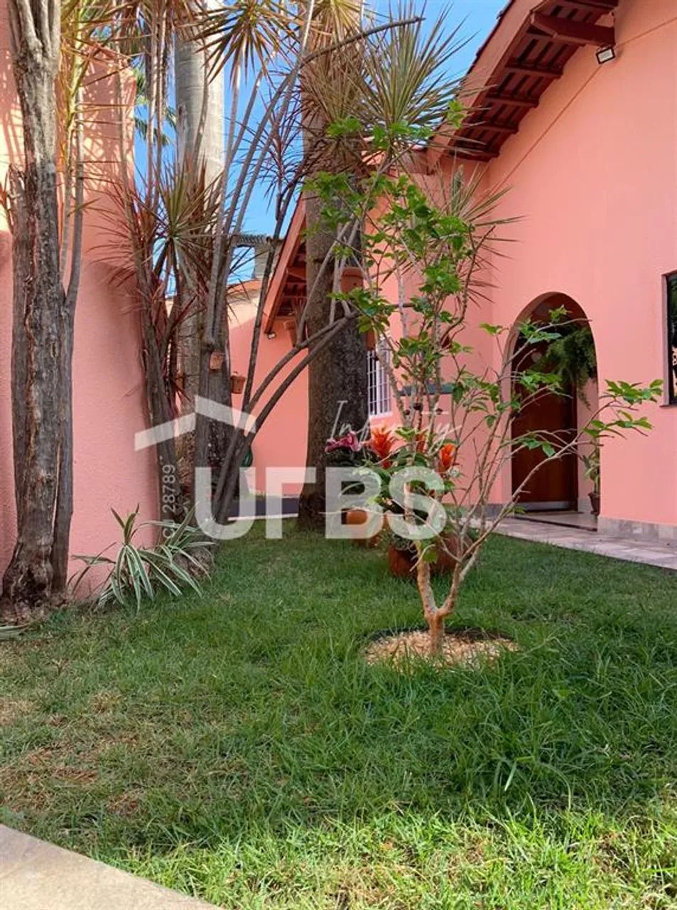 Casa Térrea - 5 Quartos, 2 Suites - Parque Acalanto - Rua com portaria e sem saída. - Foto 2