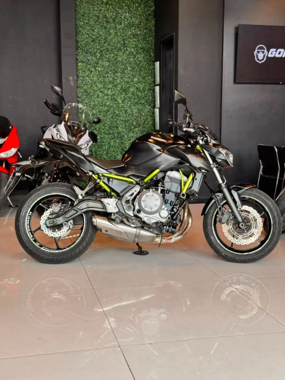 KAWASAKI  - Z 650  - Foto 2