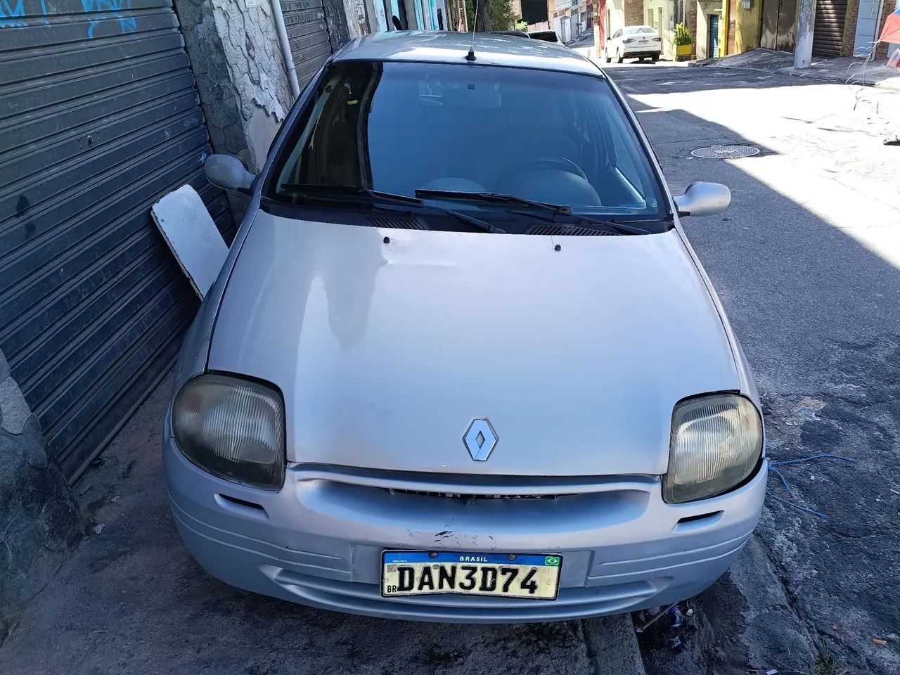 Renault Clio RN/ Expression 1.0 5P 2002