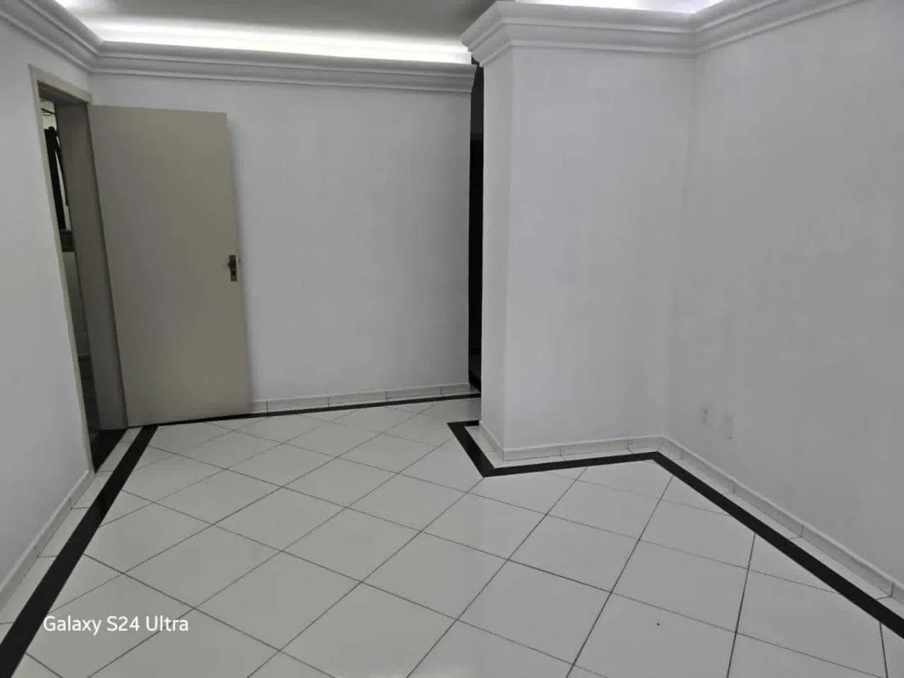 Apto com 3 quartos no condomínio Jardim de Viena [21364]