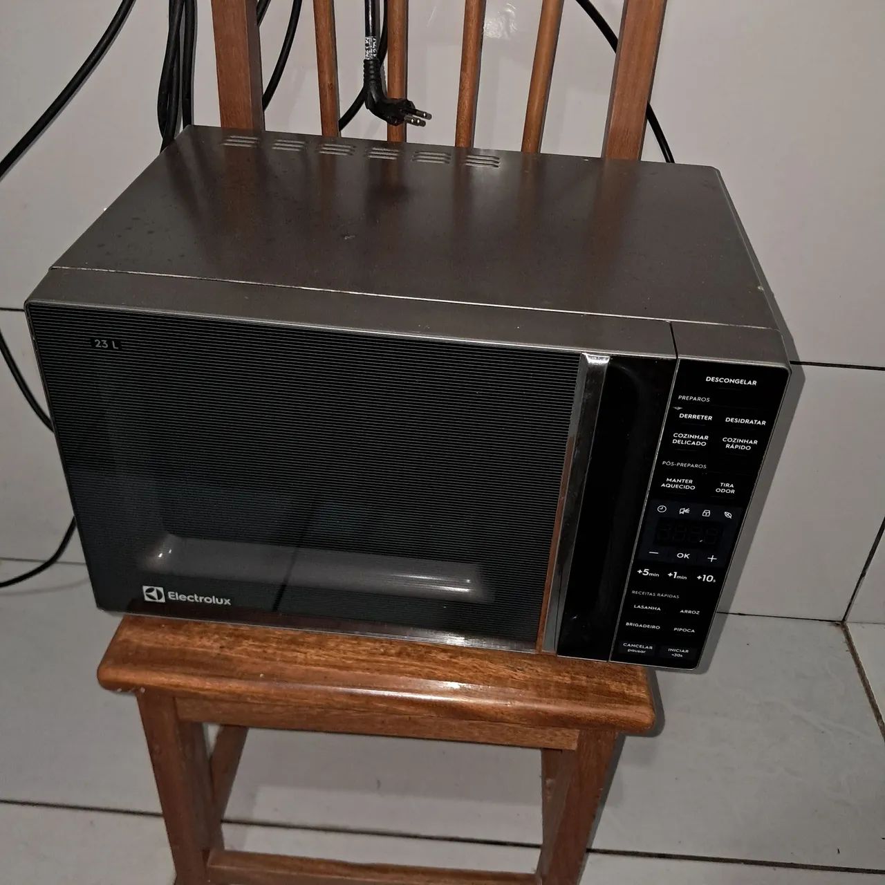 Micro-ondas Electrolux 23L