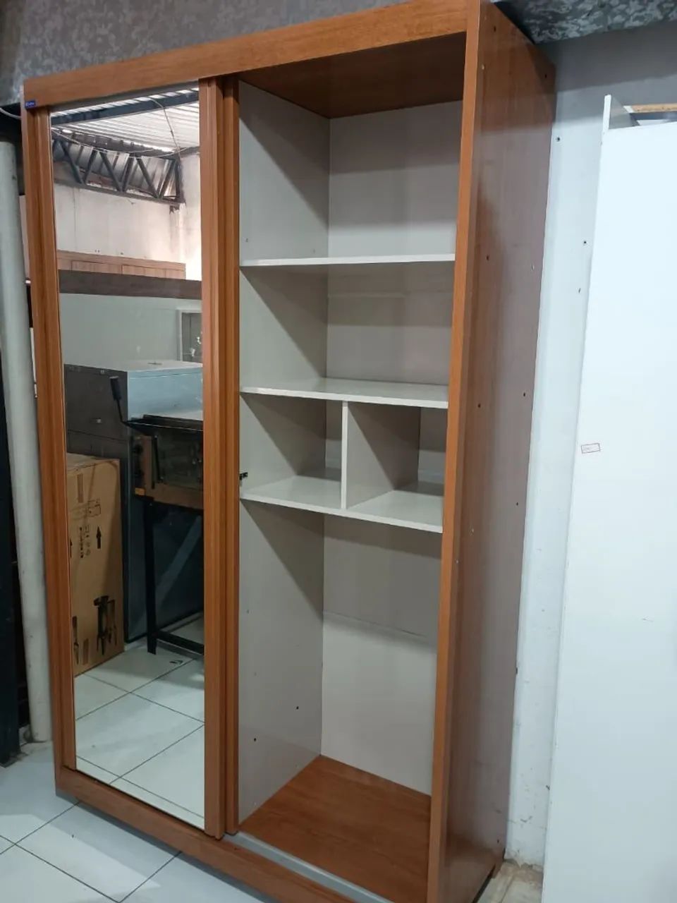 Guarda roupa duas portas de correr espelho  - Foto 3