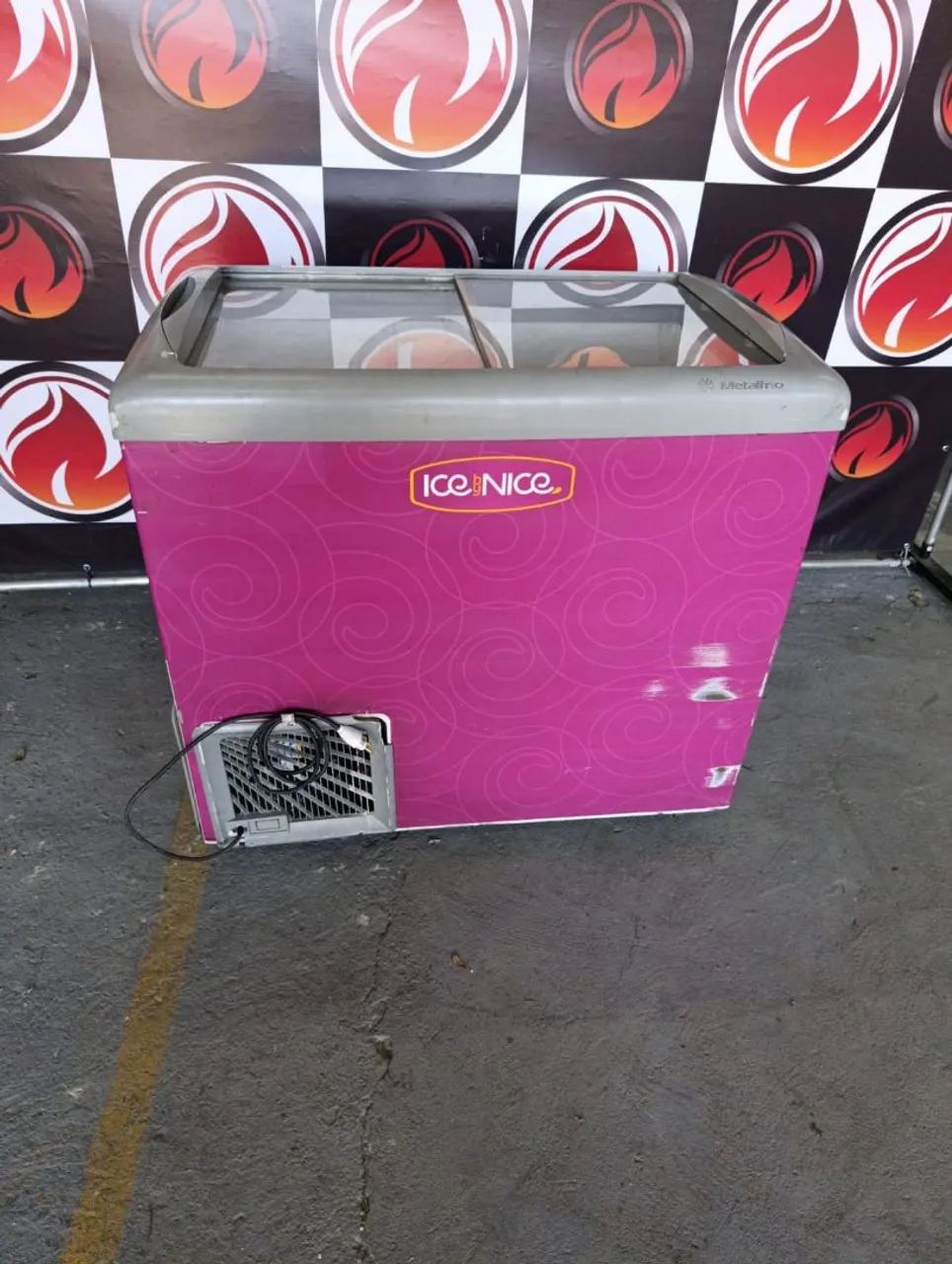 Freezer horizontal 2 portas expositora 232 litros 220 volts marca