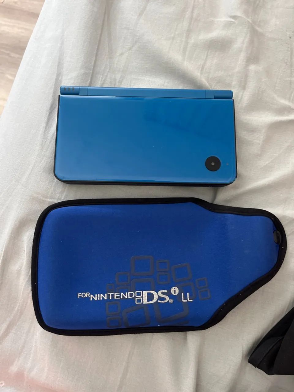 Nintendo DS XL 