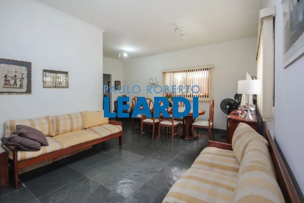 CASA ASSOBRADADA - VILA LEOPOLDINA - SP