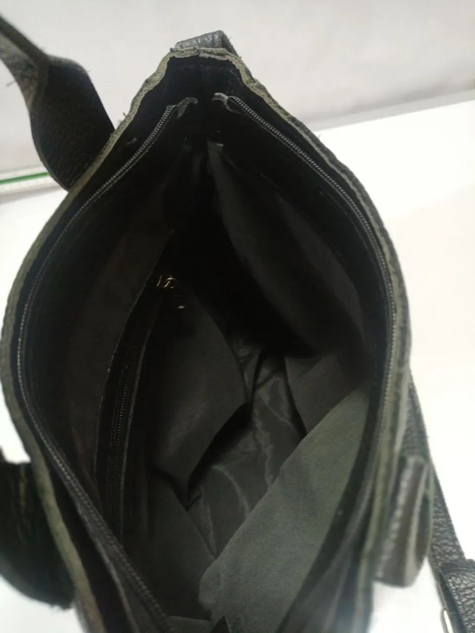 Bolsa preta couro legítimo via mia  - Foto 5