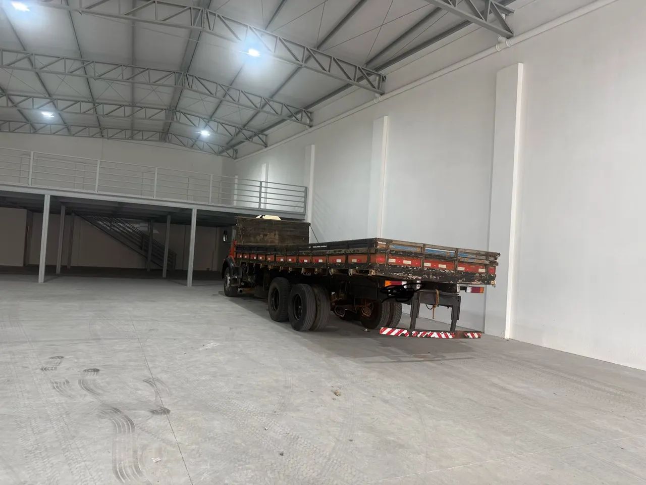 Caminhão 13/13