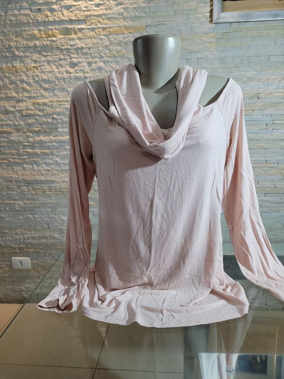 Blusa feminina marca  BCBGMAXAZRIA  - Foto 3