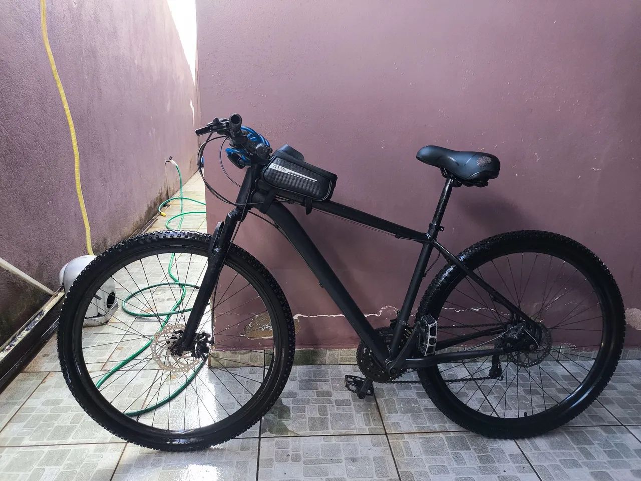 Bicicleta usada em boas condições