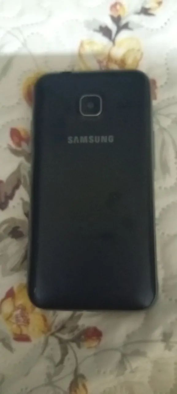 Samsung Galaxy J1 - Foto 2