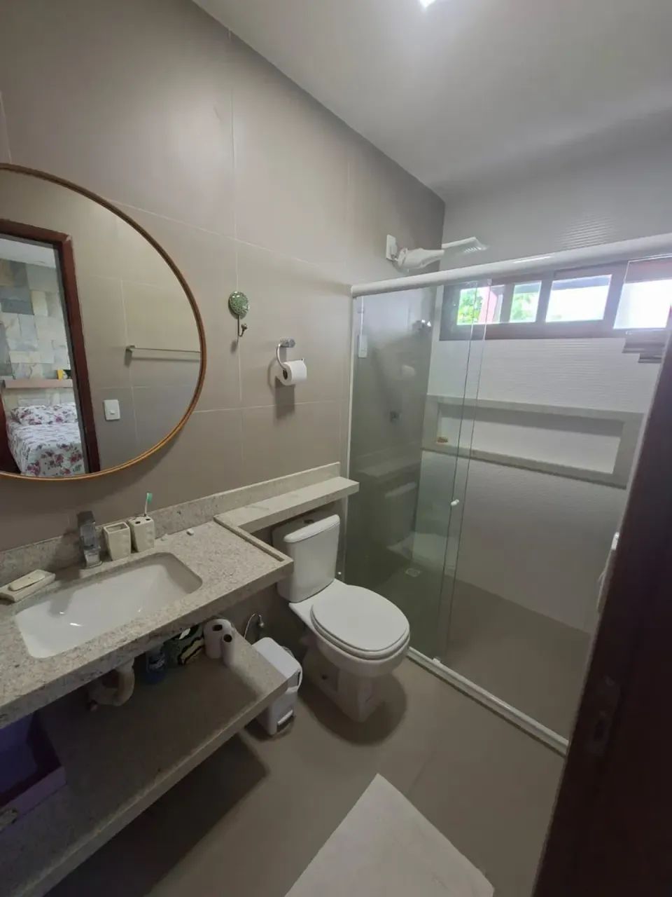 Casa com 5 quartos em Condomínio Fechado em Camaçari_ Lucena