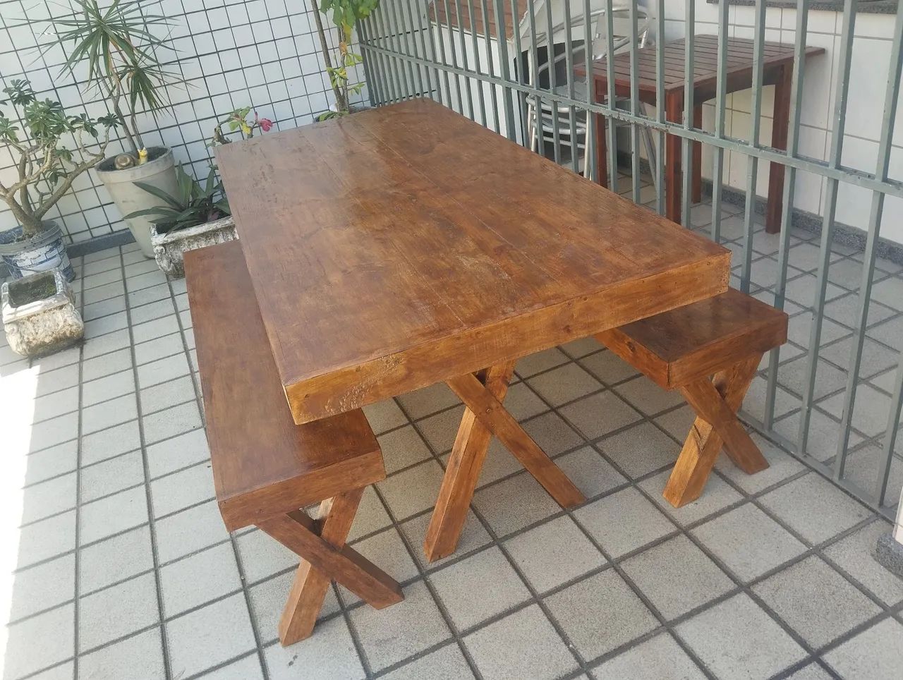 Conjunto mesa rústica em madeira - Foto 5