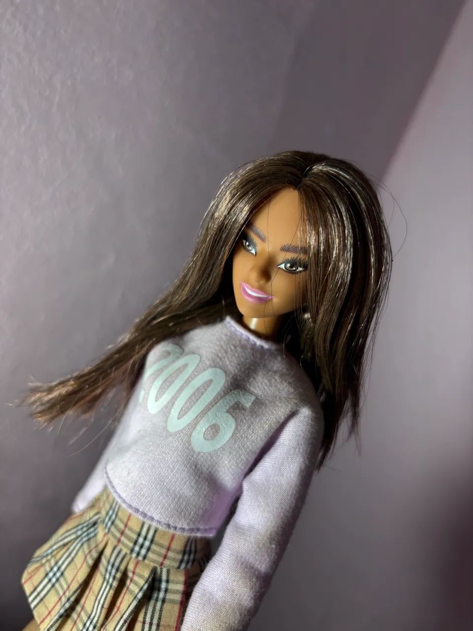 Boneca Barbie básica morena. - Foto 3