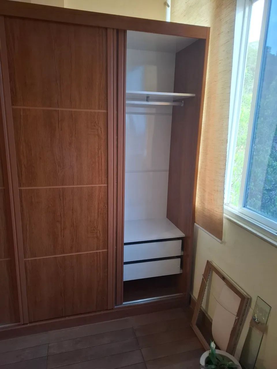 Guarda-roupa/portas de correr - Foto 3