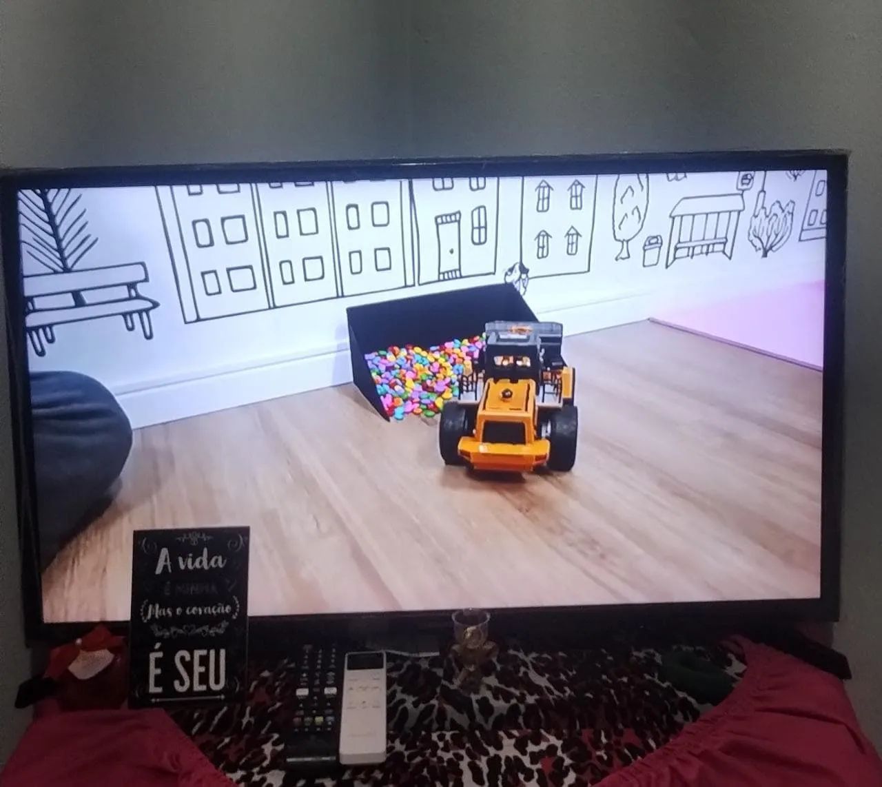 Vendo uma tv 
