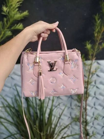 Bolsa Louis Vuitton Lorena Média Bordada - Foto 5