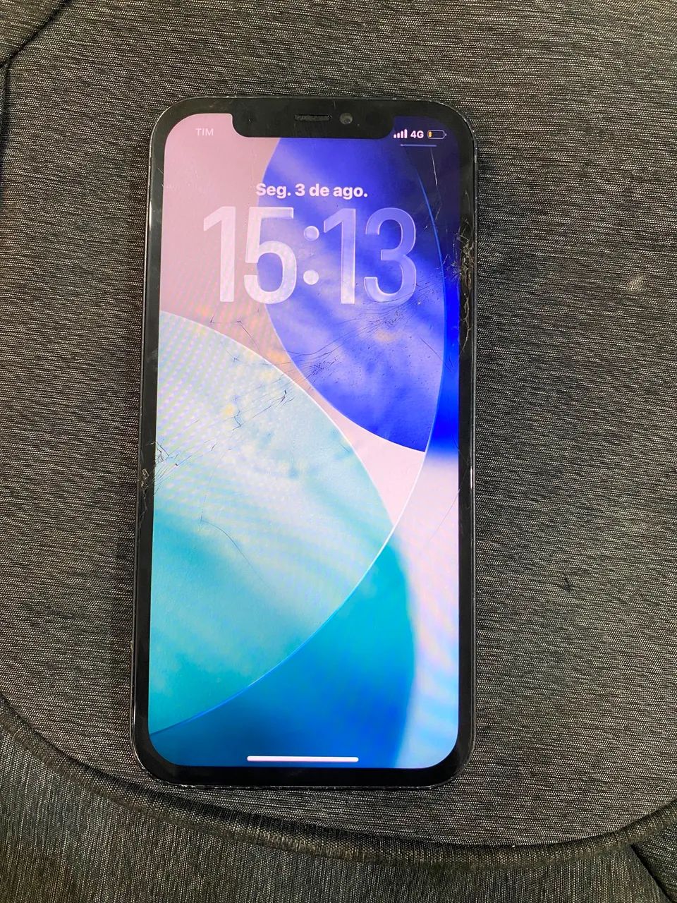 iPhone 12 quebra galho 
