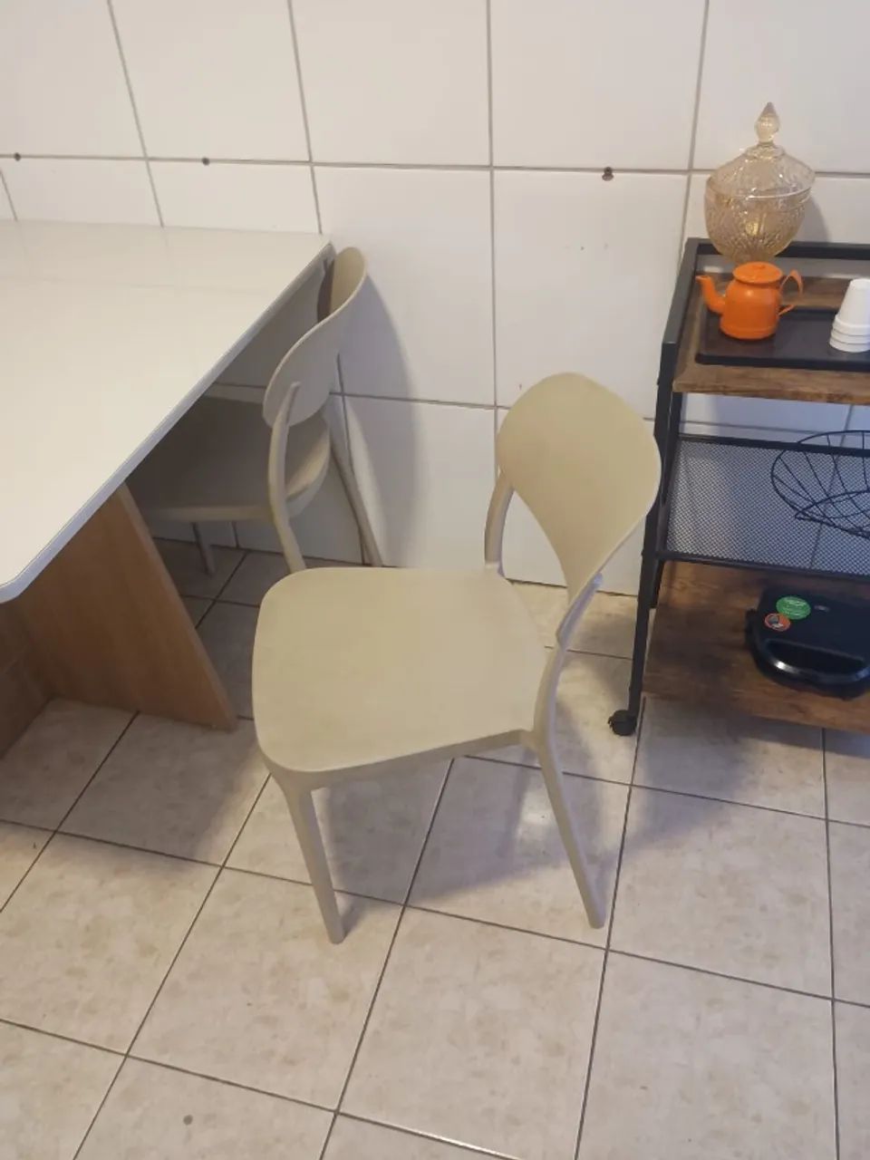 Mesa de jantar com 4 cadeiras - Foto 2