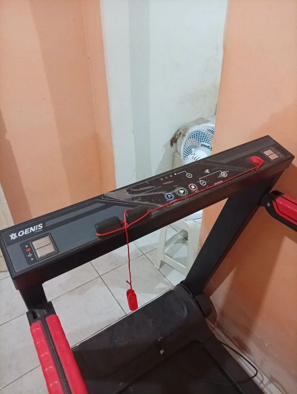 Vendo esteira semi nova, R$ 2500 - Foto 3