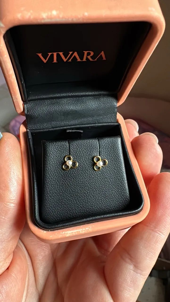 Brinco infantil de ouro Vivara 18k