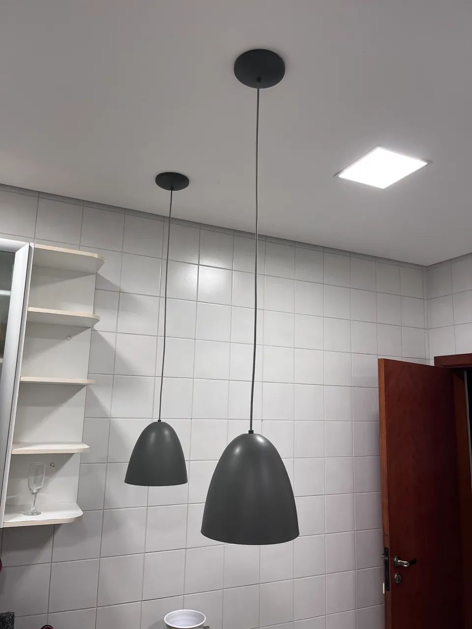 2 pendentes cinza Deluci E27