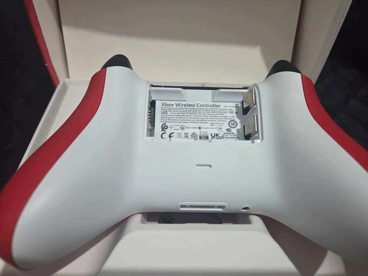 Controle Xbox Pulse Red - Foto 4