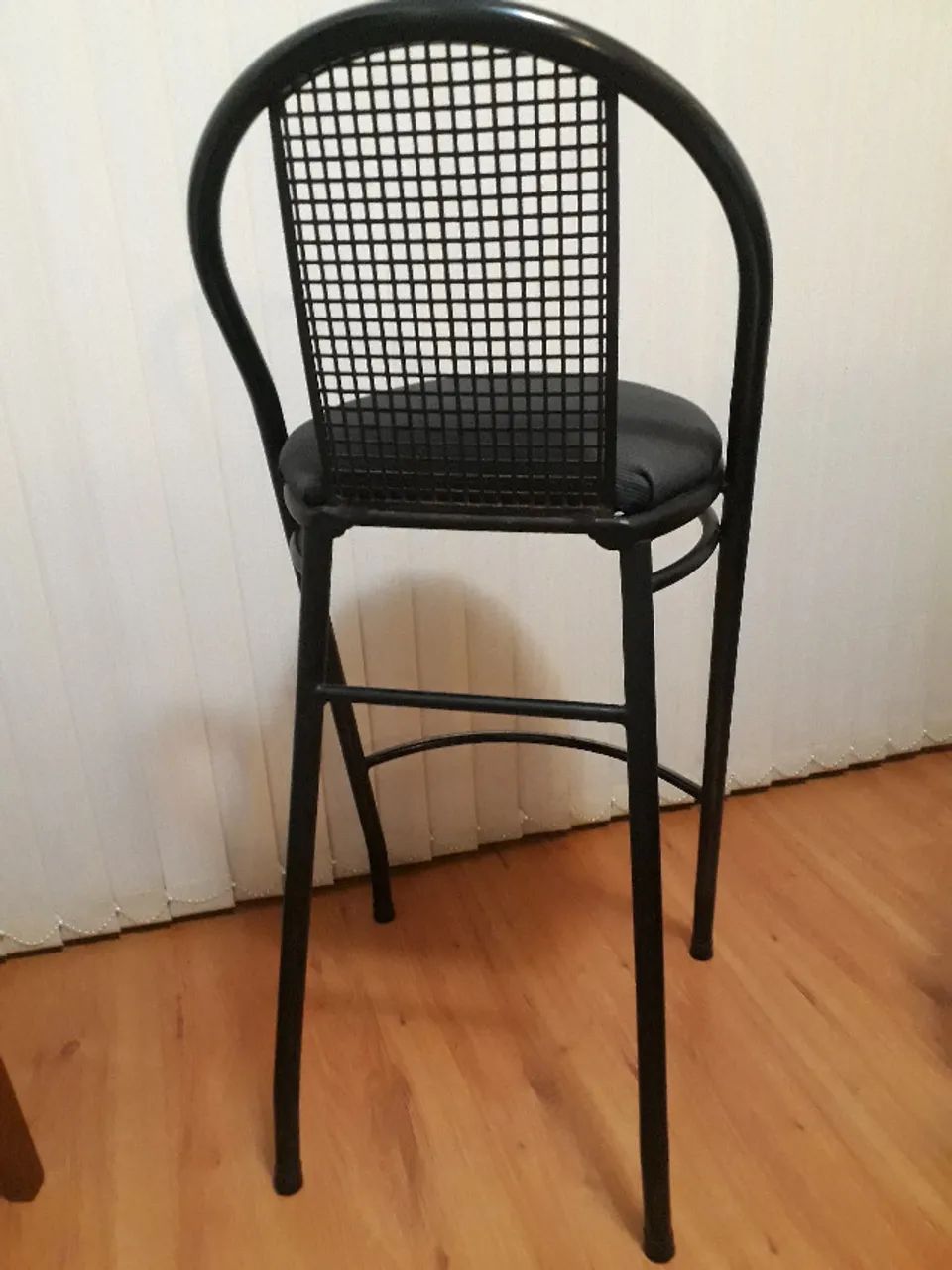 Banqueta de ferro pintura eletrostática preta  - Foto 2