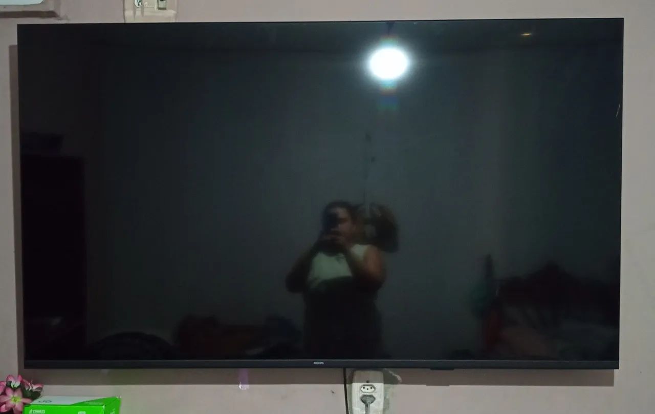 Tv smart com defeito para retirar peças 2 meses de uso