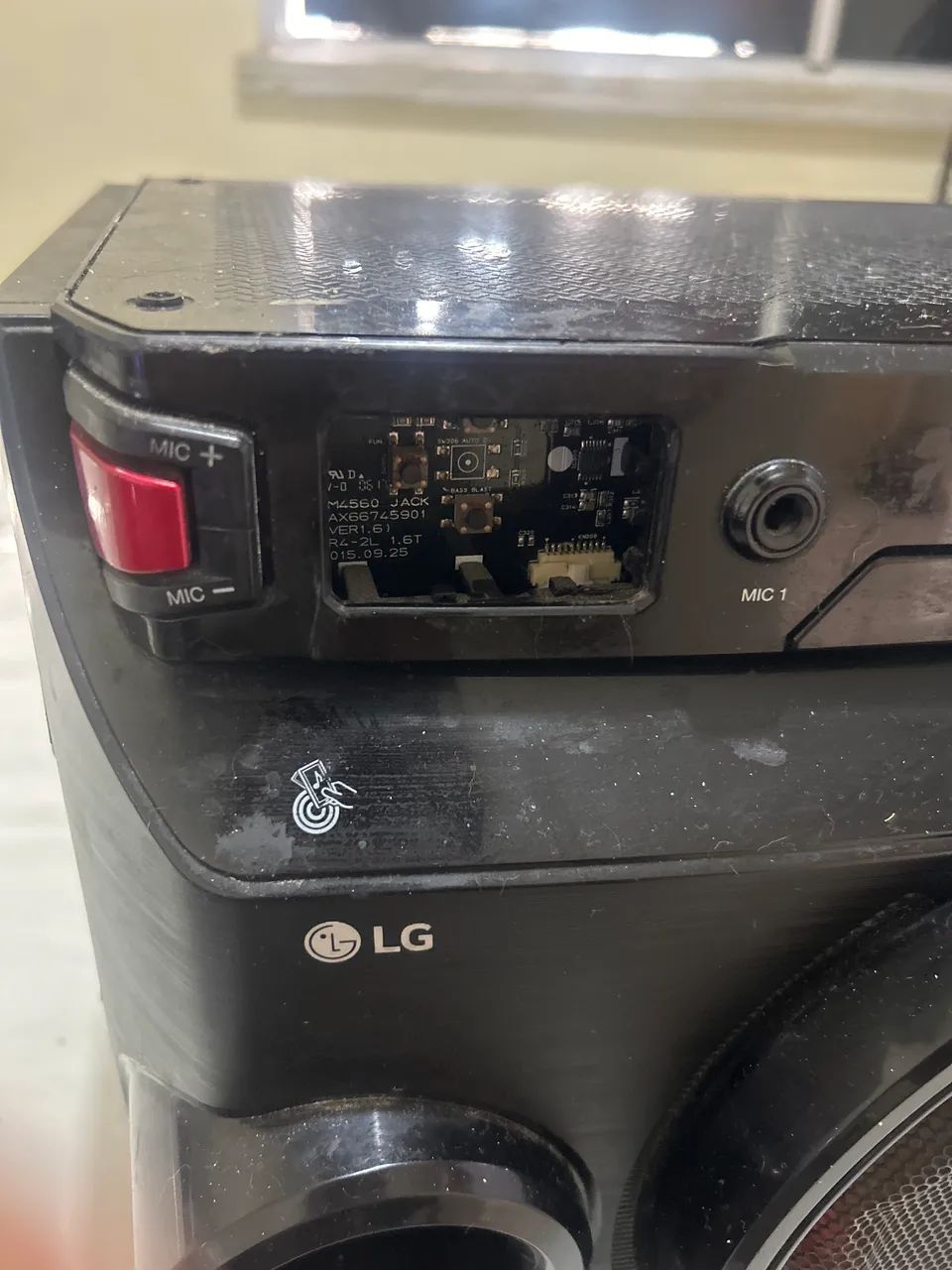 Caixinha de som LG Xboom - Foto 2