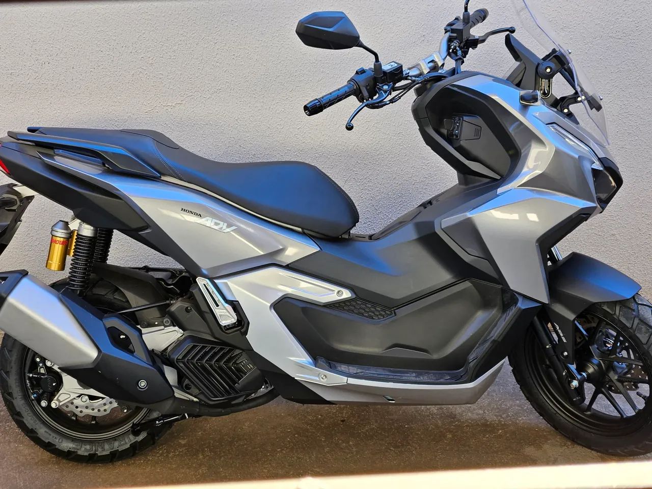 Adv 160 em estado de zero