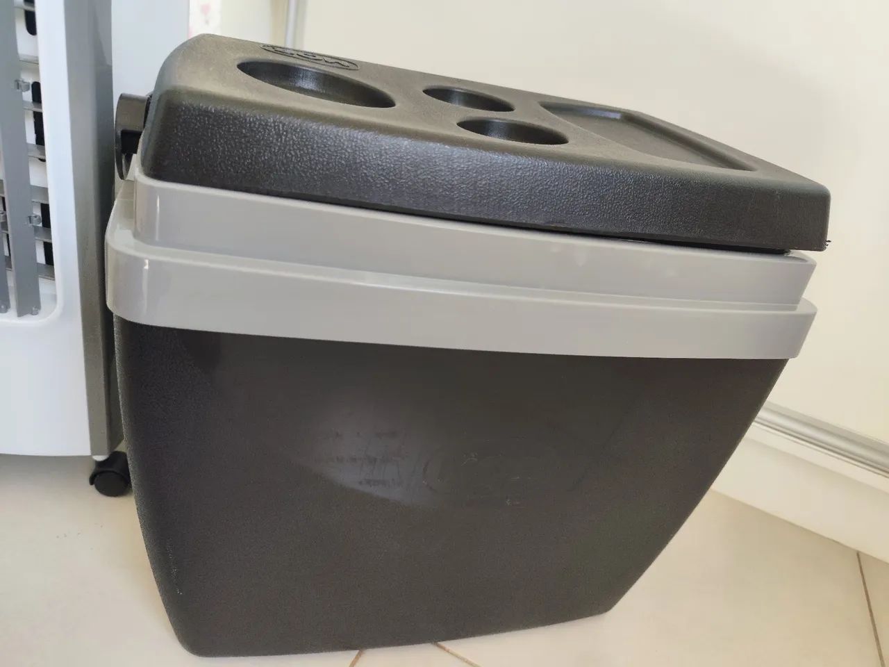 Caixa térmica 34L