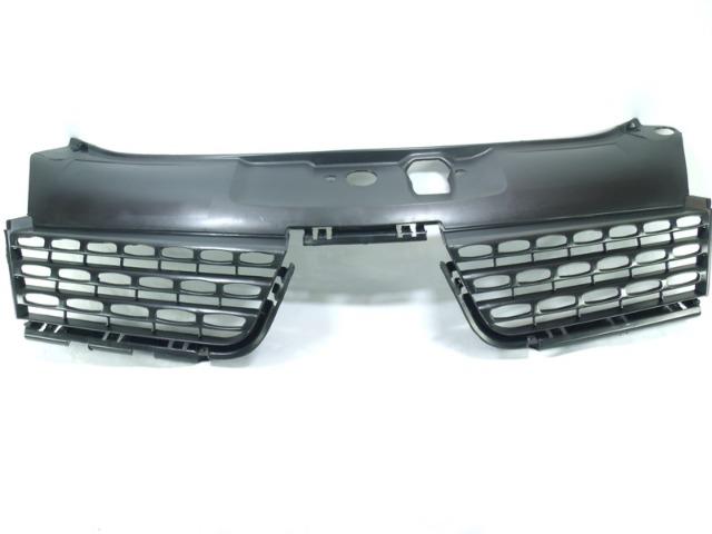 Grade Preta Superior Radiador Renault Clio 2003 2004 2005 - Foto 3