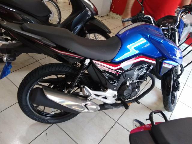 Motos
