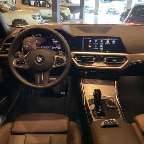 BMW 320i 2.0 Turbo M Sport - Foto 4