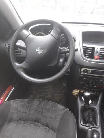 Vende-se carro ou troca.