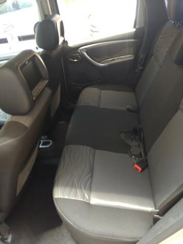 Duster Dynamique 2.0 automático com apenas 33 mil km única dona - Foto 2