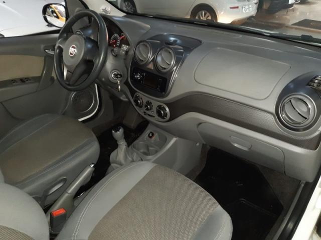 FIAT PALIO 1.6 MPI ESSENCE 16V FLEX 4P 2015 - Foto 9