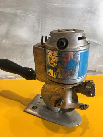 Máquina de corte para tecido