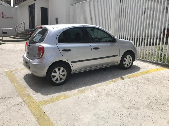 Nissan March 2011/2012 1.6 top de linha - Foto 2