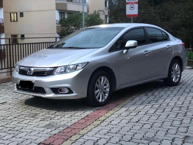 Única dona - Civic 2.0 LXR automático 2014 - Foto 9