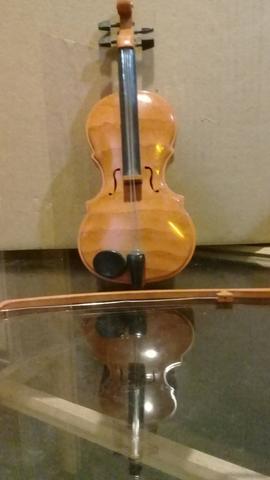 Violino de brinquedo a pilha Funcionando - Foto 3