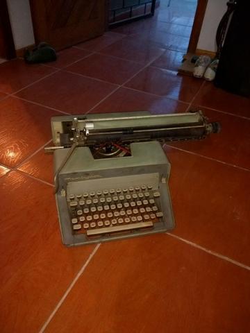 Maquina de escrever - Foto 5